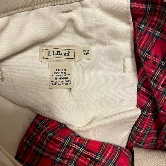L.L. Bean Flannel Lined Khakis Sz 20 Petite NWT - Picture 3 of 4